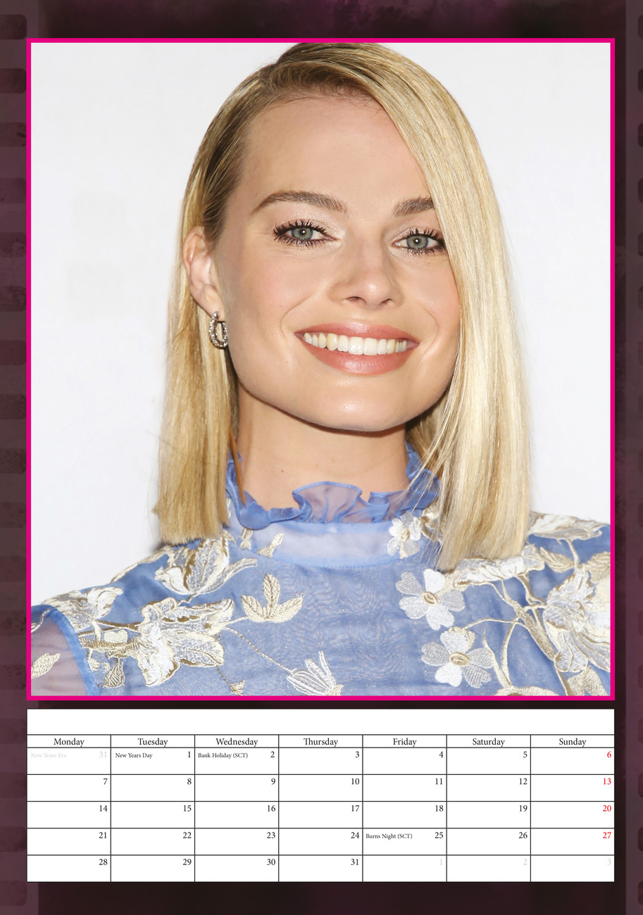 Margot Robbie Desktop Calendar