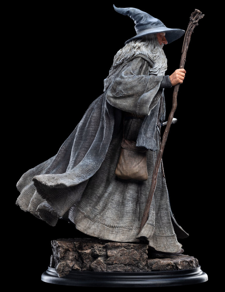 Figurine The Lord of the Rings - Gandalf the Grey | Tips for original ...