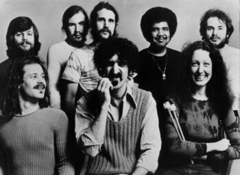 Arte Fotográfica Frank Zappa With Band The Mothers of Invention C. 1971