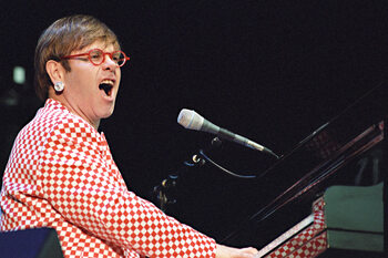 Slika na platnu Elton John in Vienna, 1995