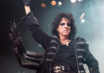 Juliste Alice Cooper at The Manchester Apollo
