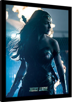 Oikeuden puolustajat - Wonder Woman in Enemy Territory Kehystetty juliste