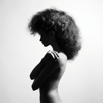 Lasitaulu Black Silhouette