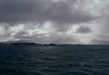 Lasitaulu Stormy Seas