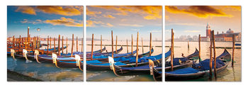 Quadro Boats in the bay
