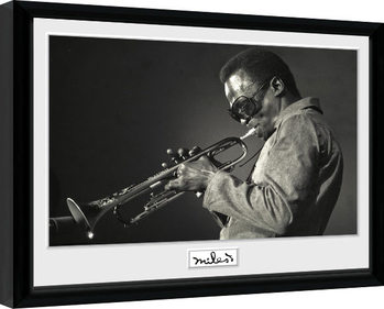 Miles Davis - Portrait Poster Emoldurado