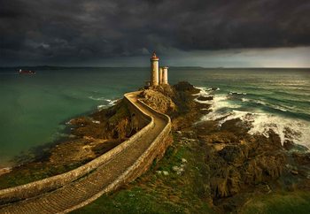 Ταπετσαρία Rain Is Coming...
