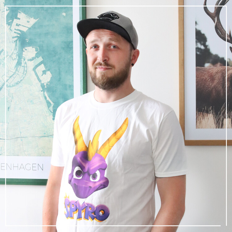 Тениска Spyro - Face Logo