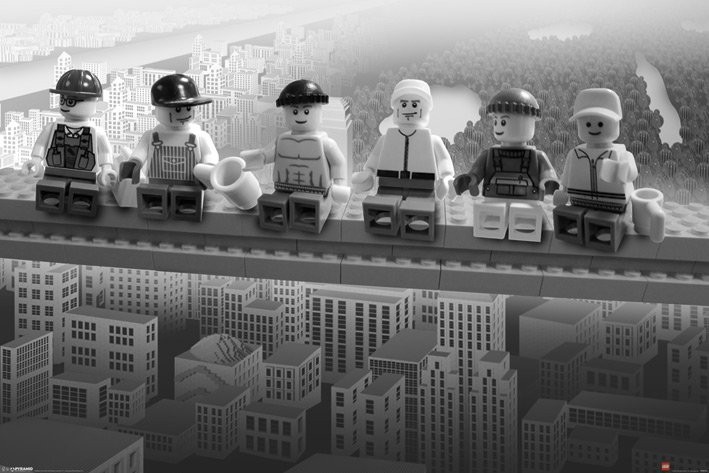 Плакат Lego - lunch on a Lego skyscraper