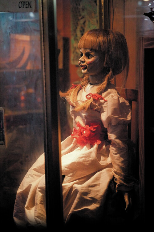 Poster Annabelle -  Display Case