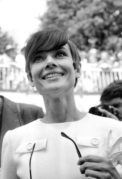 Наклейка Audrey Hepburn here in Lausanne February 9, 1970 After Birth of her 2Nd Son Lucas