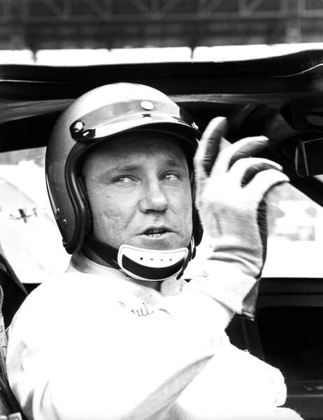Плакат Paul Hawkins in a ford GT40, 1965
