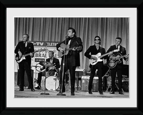 Рамкиран плакат Johnny Cash - On Stage