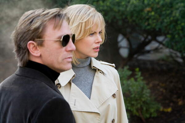 Плакат The Invasion by Oliver Hirschbiegel, 2007