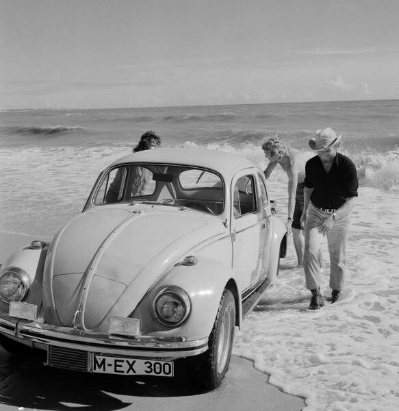 Наклейка A Beetle goes full throttle, 1972