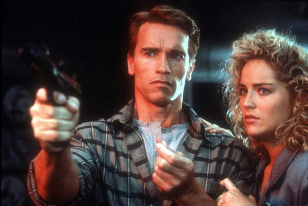 Принти на полотні Arnold Scharzenegger And Sharon Stone, Total Recall 1990 Directed By Paul Verhoeven