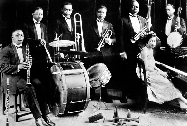 Плакат jazz trumpet player Louis Armstrong  and cornet player King Olivier in Chicago in 1923