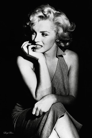 Плакат Marilyn Monroe - sitting