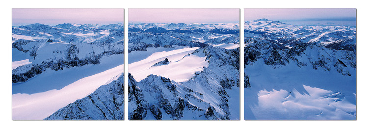 Τοποθετημένη εκτύπωση έργου τέχνης Snowy mountains