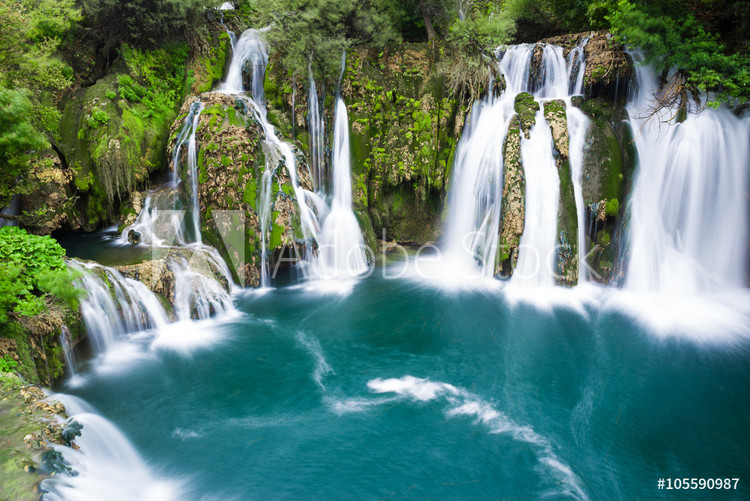 Πλαισιωμένη αφίσα Waterfalls of Martin Brod on Una national park, Bosnia and Herzegovina