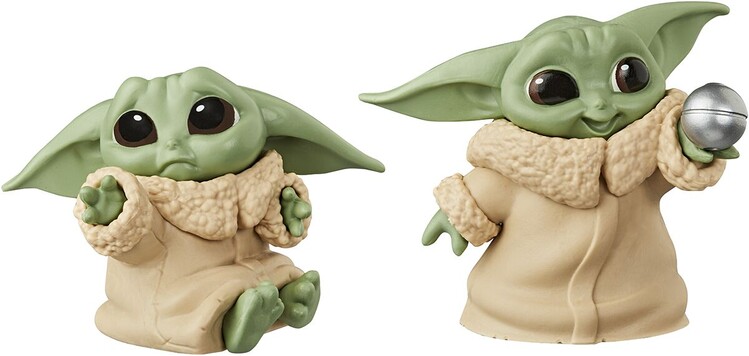Φιγούρα Star Wars: The Mandalorian - Baby Yoda Collection 2 pcs (Hold Me & Ball Toy)