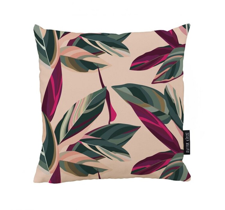 Cushion Cordelia on pink