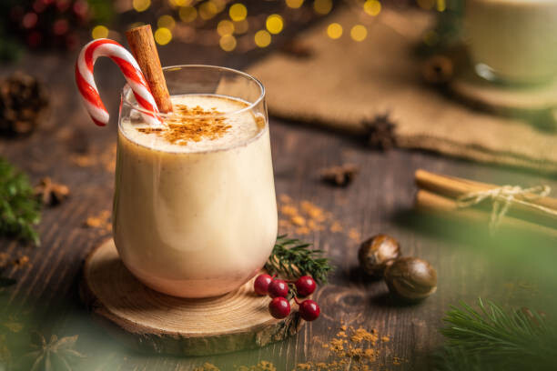 Eggnog With Cinnamon And Nutmeg For Christmas And Winter Holidays. Homemade  Eggnog In Glasses With Spicy Rim. Stock Photo, Picture and Royalty Free  Image. Image 90089316.