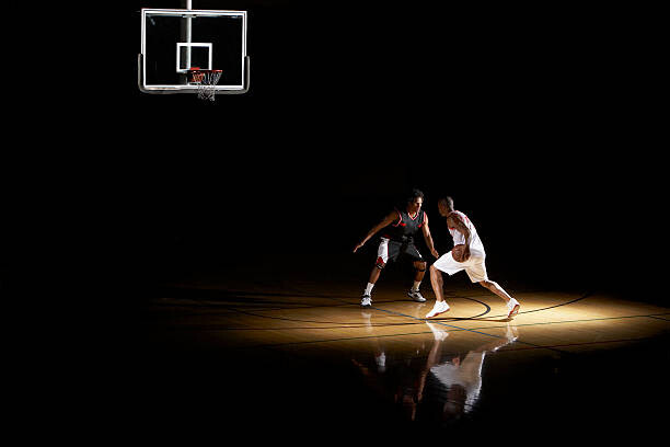 Camisola Basketball players playing one on one