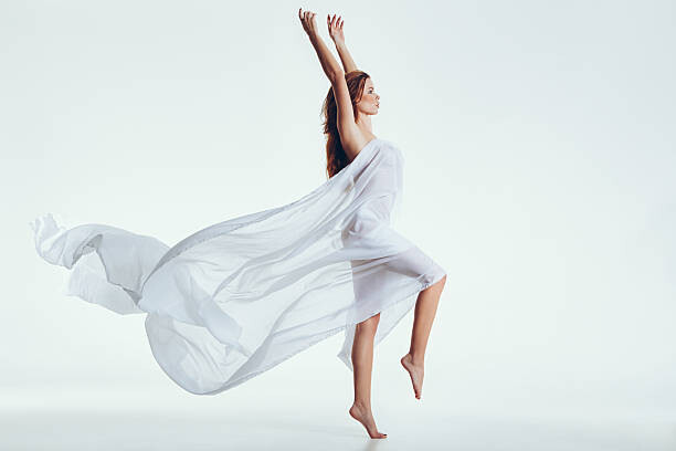 Majica Beautiful naked woman with flying scarf