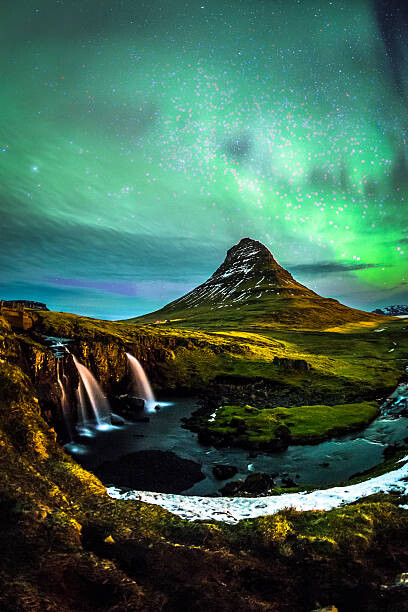 Canvas Print Aurora borealis at Mount Kirkjufell Iceland