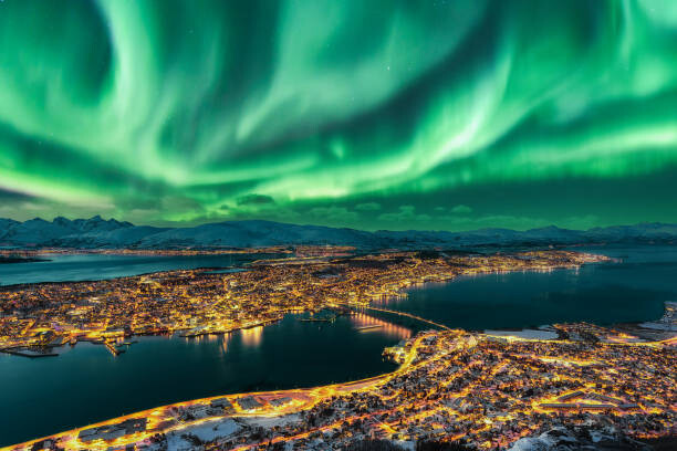 Canvas Print Aurora Borealis dancing over Tromso Urban