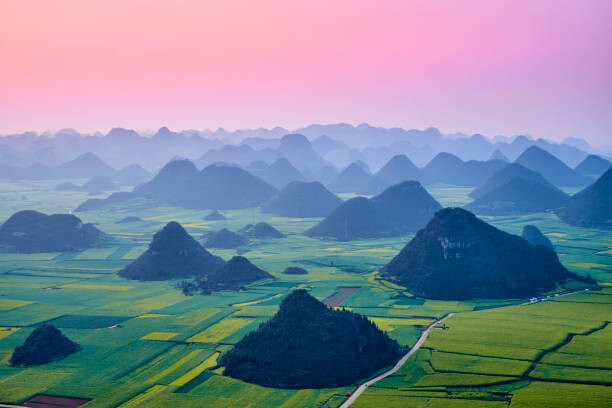 Canvas Print China, Yunnan, Luoping, Fields of rapeseed