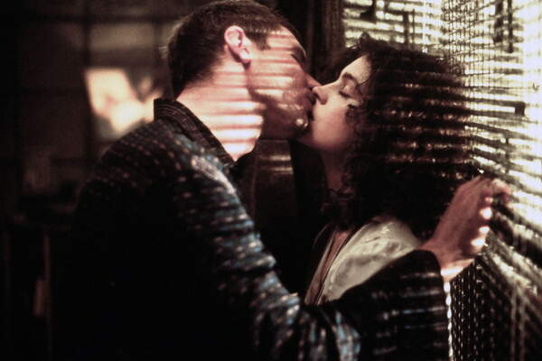 Canvas Print Harrison Ford And Sean Young, Blade Runner 1981 Directed By Ridley Scott