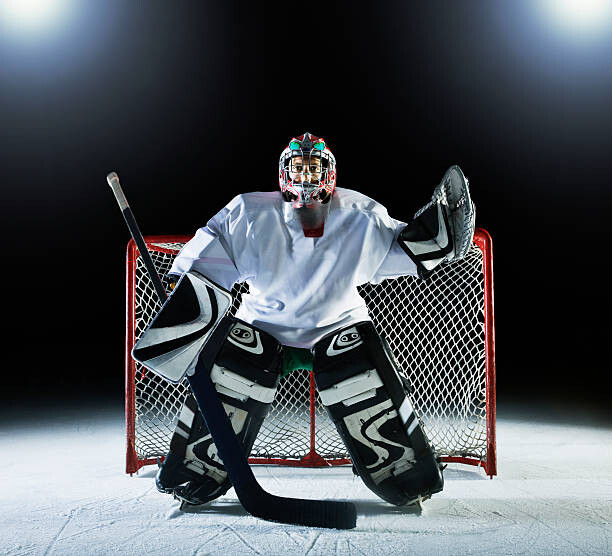 Canvas Print Ice hockey goal keeper in front of goal