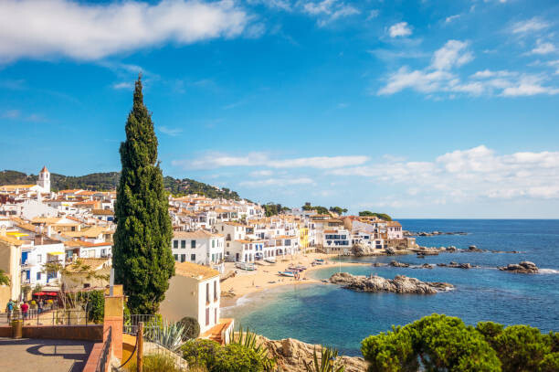Canvas Print Idyllic Costa Brava seaside town in