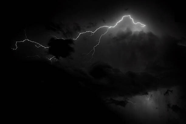 Canvas Print lightning in dark sky