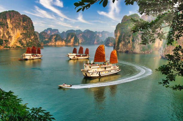 Canvas Print Magnificent beauty of Ha Long Bay
