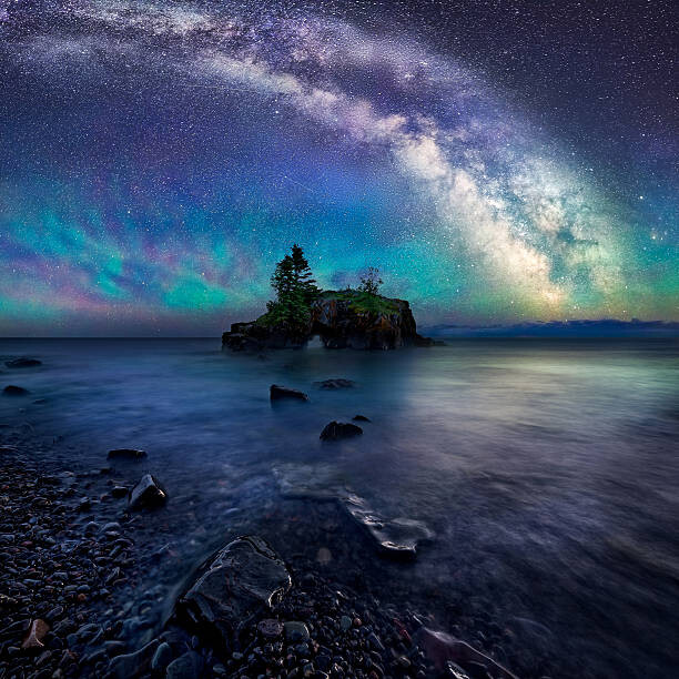 Canvas Print Milky Way Over Hollow Rock