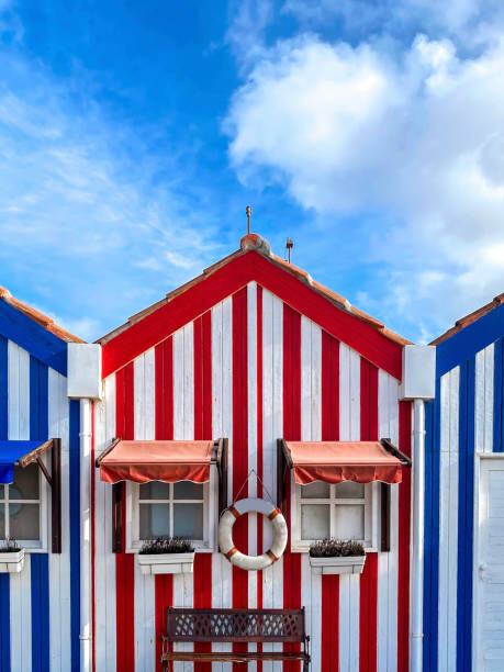 Canvas Print Traditional colorful striped houses in Costa