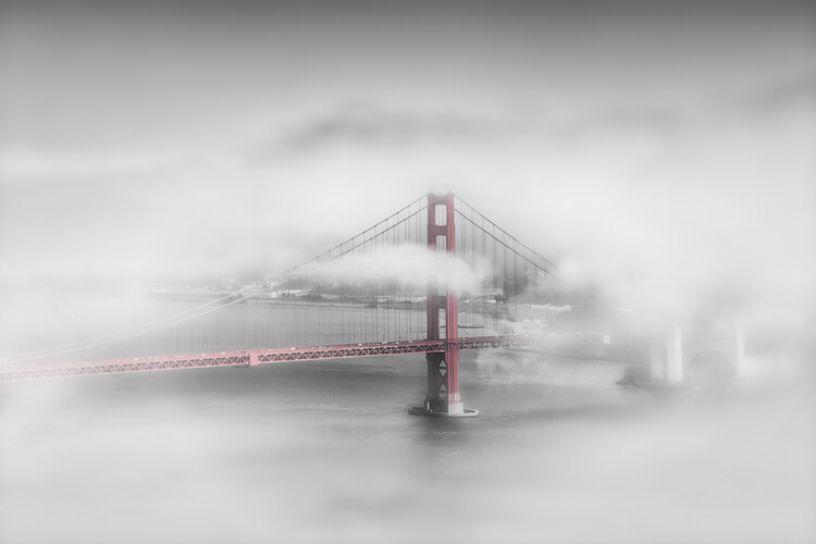 Papel de parede Foggy Golden Gate Bridge | colorkey