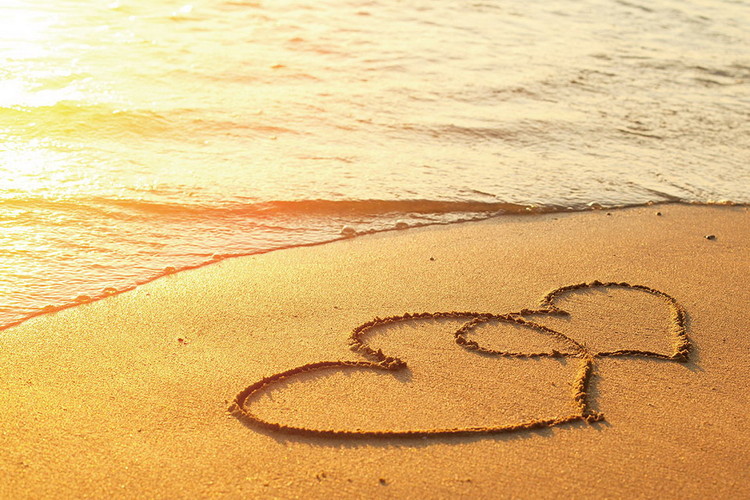 Glass Art Sea - Hearts in the Sand
