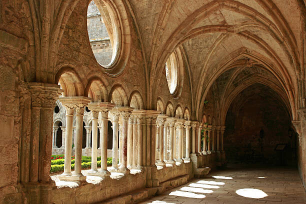 Футболка Horizontal image of medieval architecture with