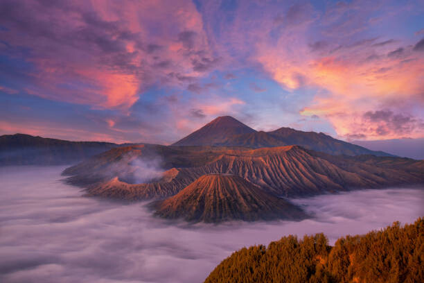 Αυτοκόλλητο Mount Bromo twilight sky sunise,Java,Indonesia