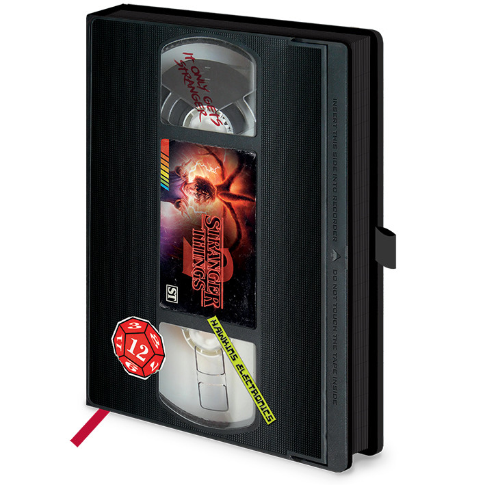 Stranger Things - S2 VHS Muistikirjat