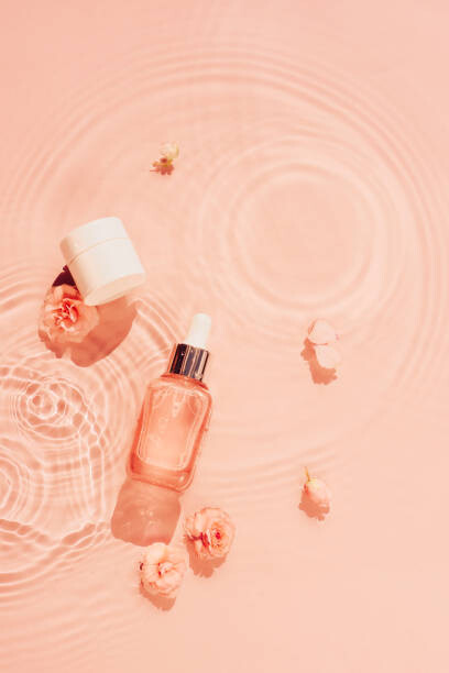 Poster Pastel peach coloured water background with