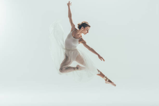 Poster beautiful ballet dancer in white dress