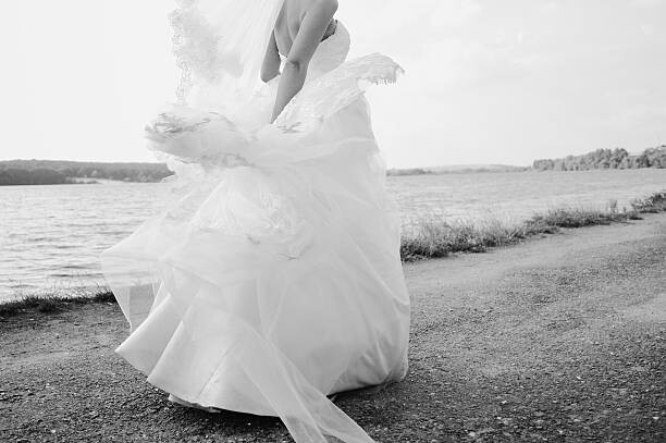 Poster Caucasian beautiful bride on wedding day.