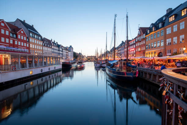 Poster Colorful houses along the canal at