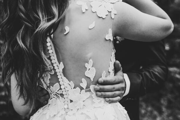 Μπλουζάκι Rear view on the back. Wedding