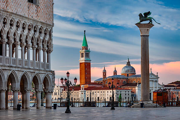 Quadro em tela Venice at dawn